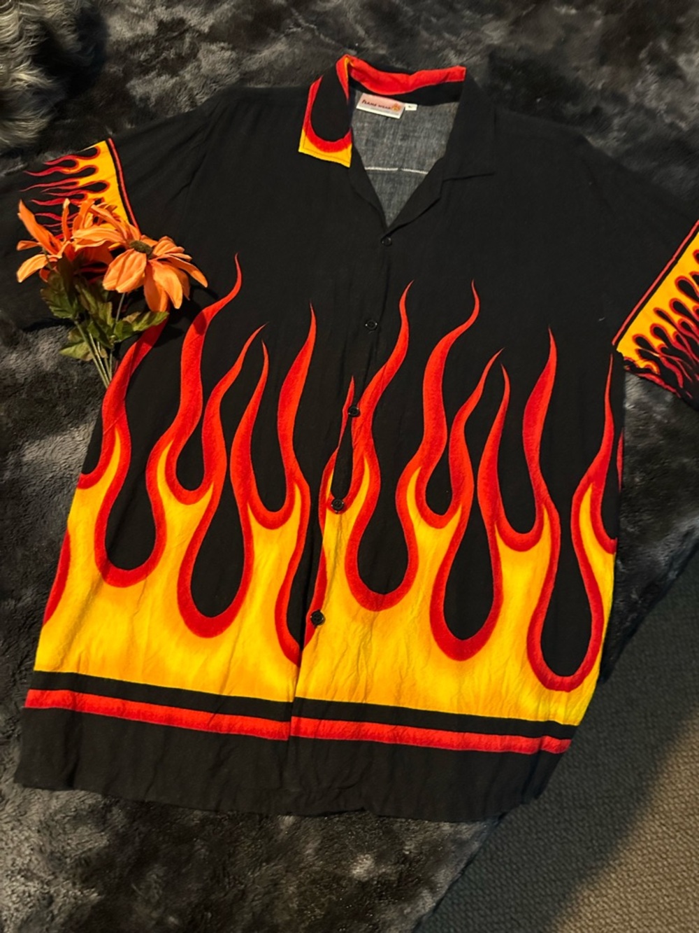 Vintage 2000’s Flame Botton Up Shirt for Men!